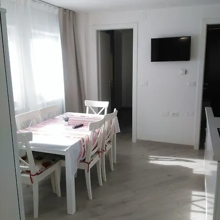Sciare Comodi Apartment *